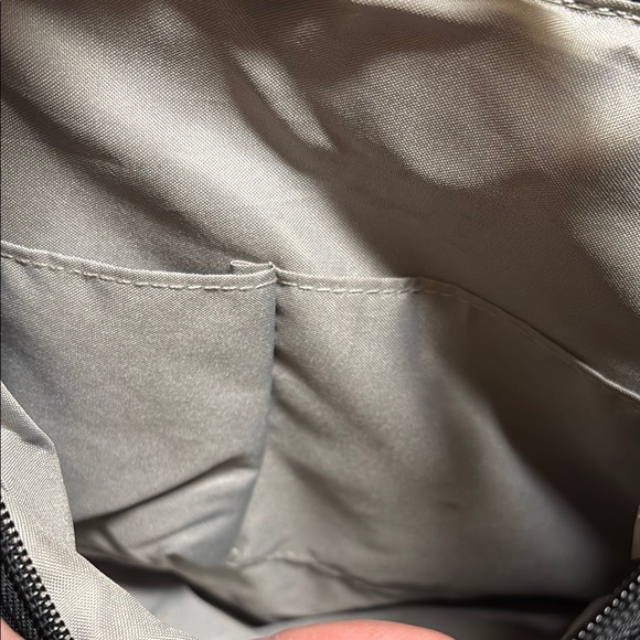 USED Baggallini TOWN BAG Crossbody w/ Adjustable Strap black w/ cheetah print - Picture 10 of 10